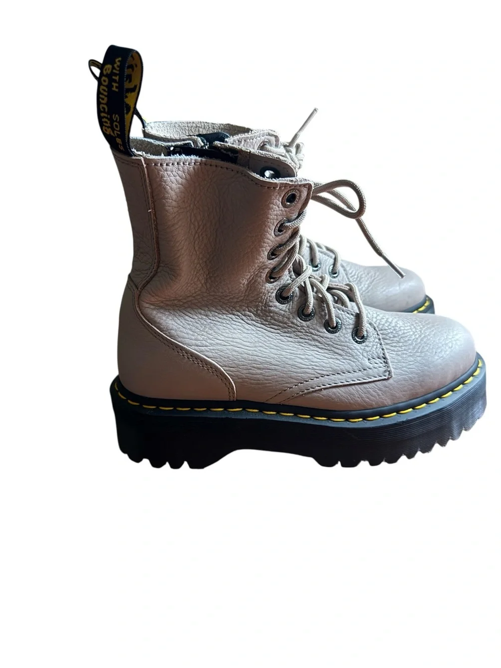New Dr. Martens JADON III BOOT PISA LEATHER PLATFORMS. Size Women’s 9